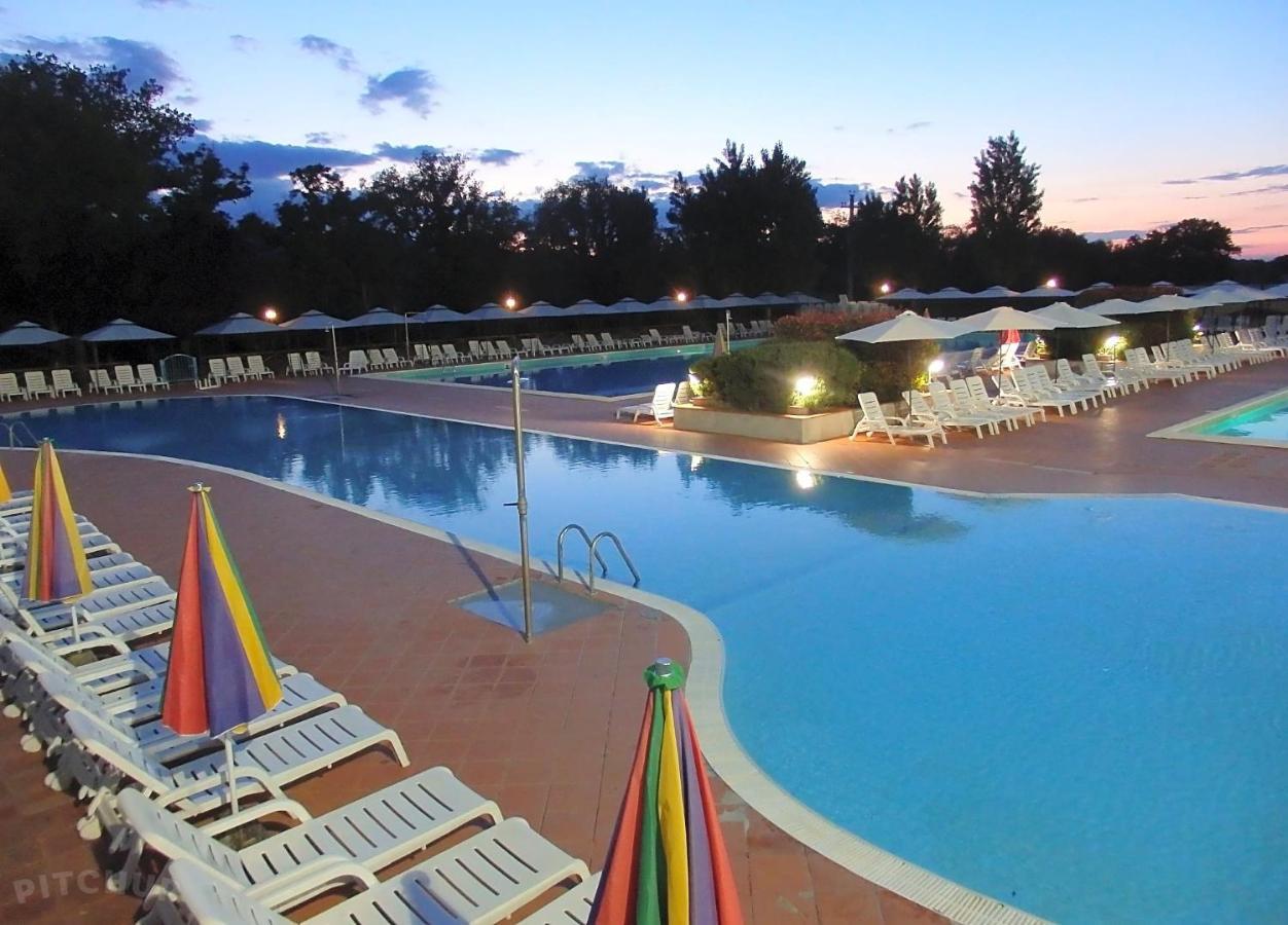 Camping La Chiocciola Hotel Capannole Exterior photo